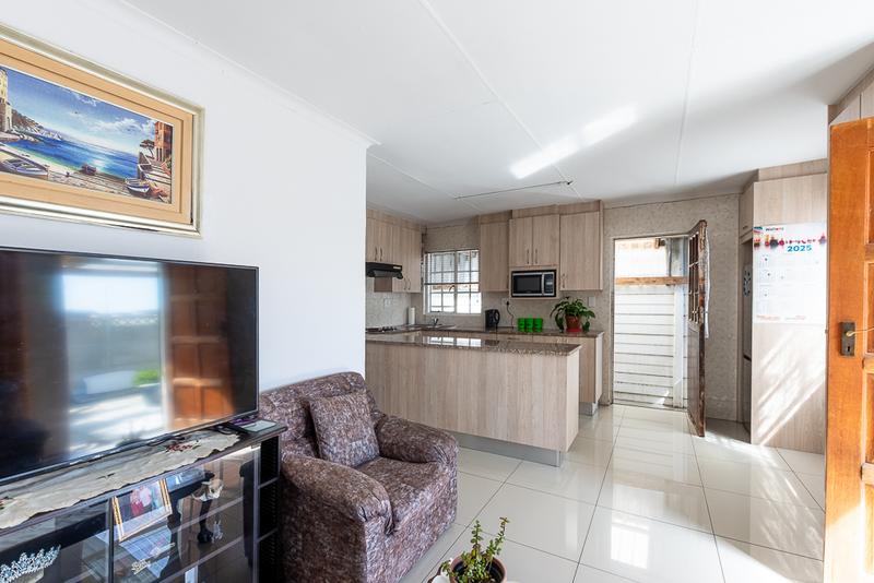 3 Bedroom Property for Sale in New Woodlands Western Cape